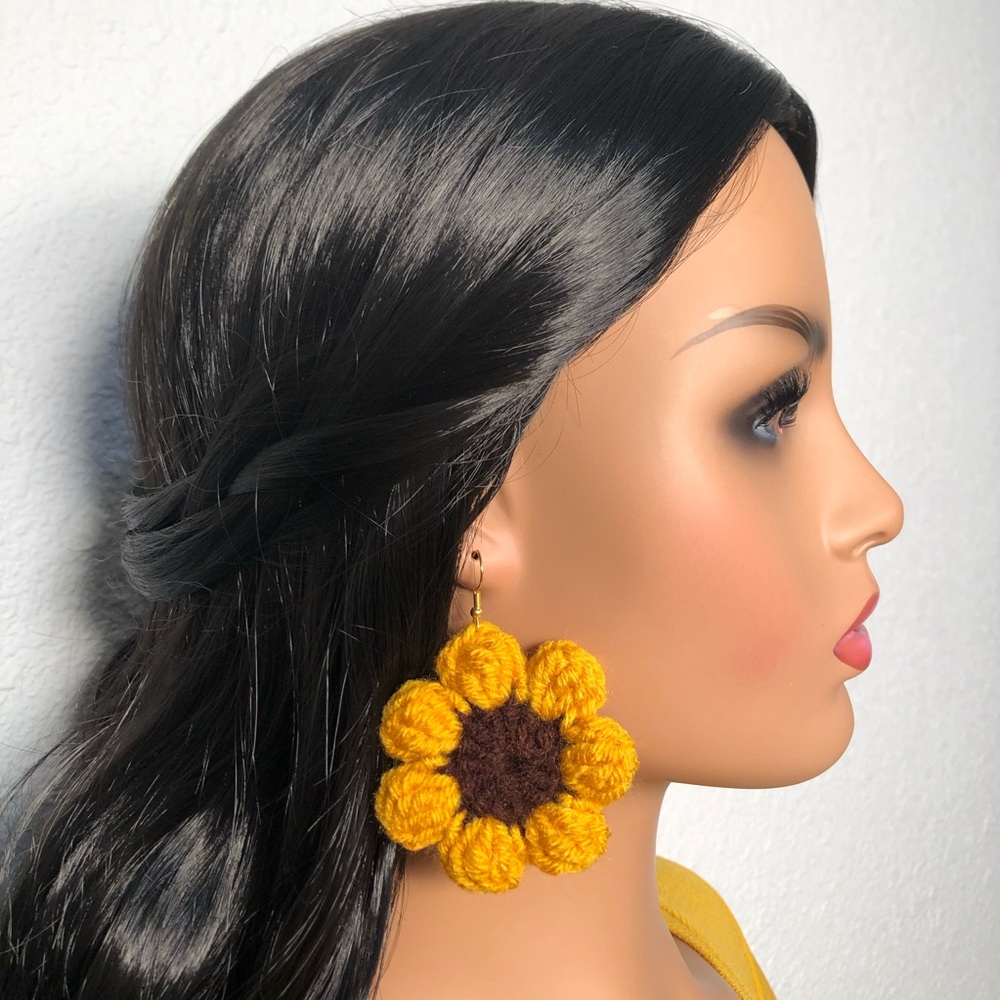🎉HP🎉Handmade Crochet Sunflower Earrings🌻 - Picture 7 of 7